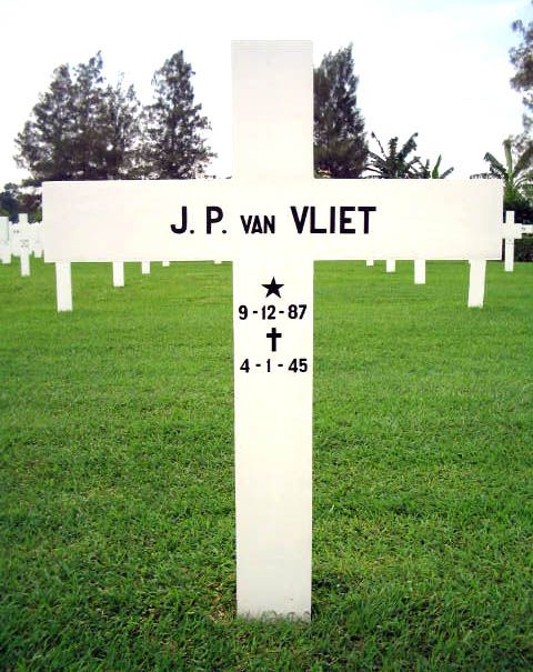 vliet v.j.p.2004.jpg