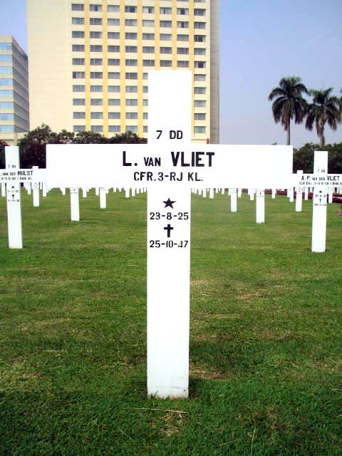 vliet.van.l.2005.jpg