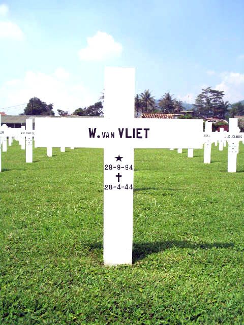 vliet.van.w.2005(1).jpg