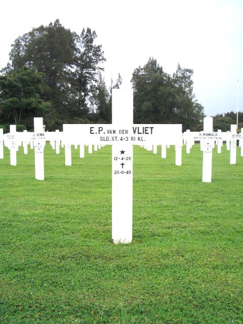 vliet.v.der.e.p.2005.jpg