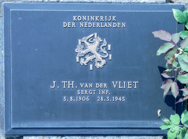 Vliet.J.T.van.der.2008.jpg