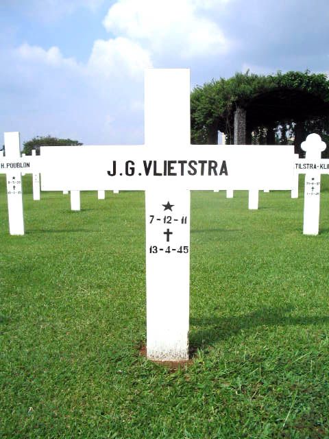 vlietstra.j.g.2005.jpg