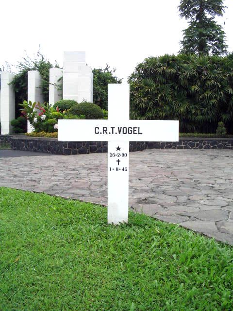vogel.c.r.t.2005.jpg