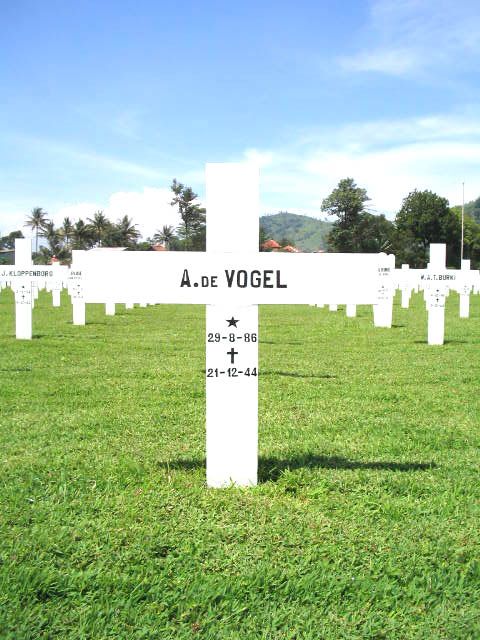 vogel.de.a.2005.jpg