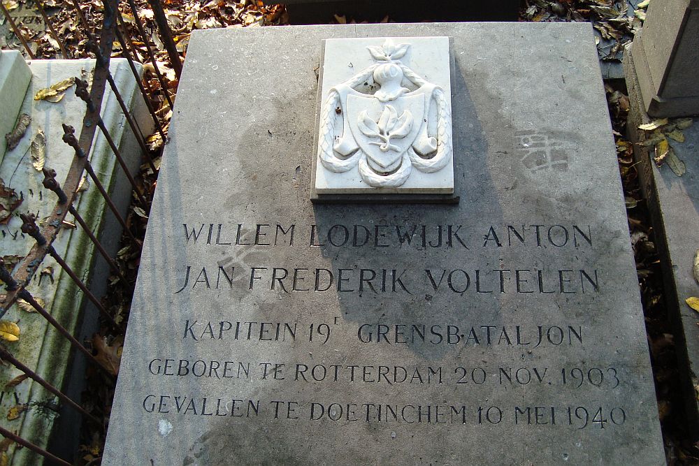 voltelen,w.l.a.j.f.2012.jpg