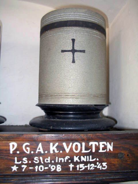 volten.p.g.a.k.2005.jpg