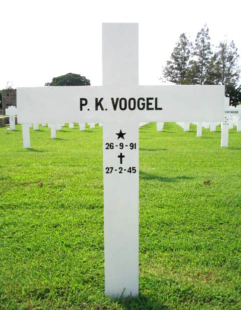 voogel p.k.2004.jpg