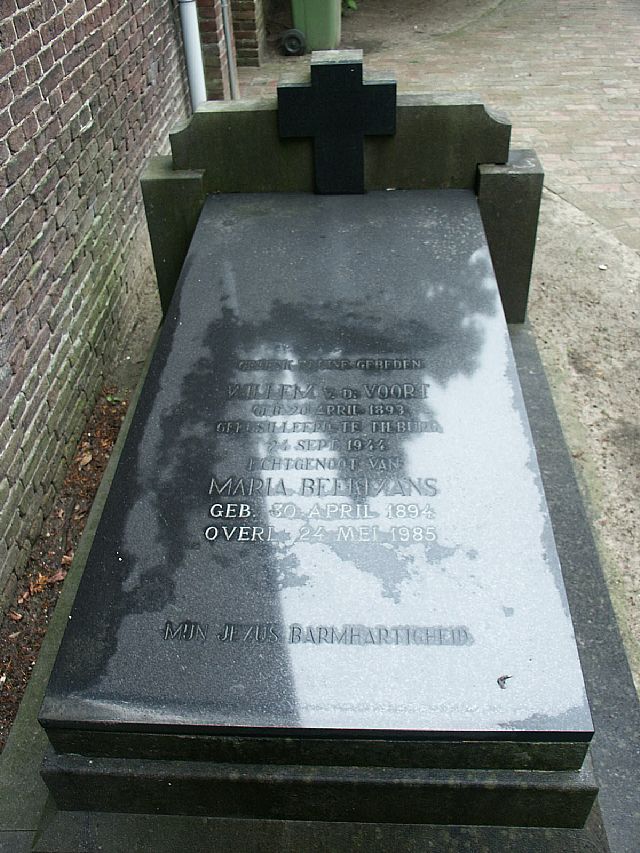 Van de Voort.jpg