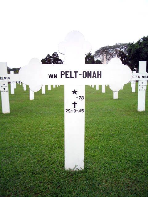 pelt.van.onah.2005.jpg