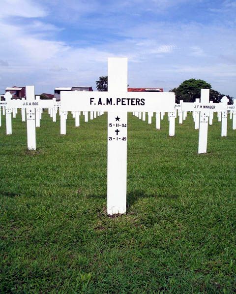 peters.f.a.m.2005.jpg