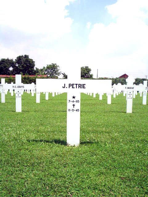 petrie.j.2005.jpg