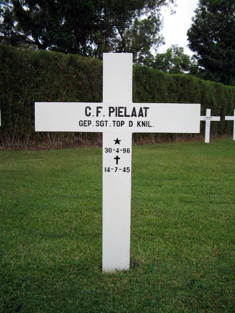 pielaat.c.f.2004.jpg.JPG