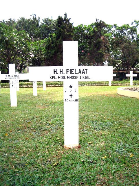 pielaat.h.h.2005.jpg