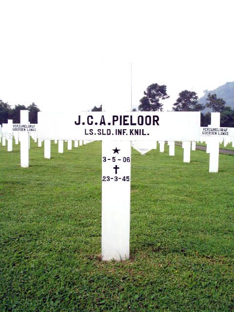 pieloor.j.c.a.2005.jpg