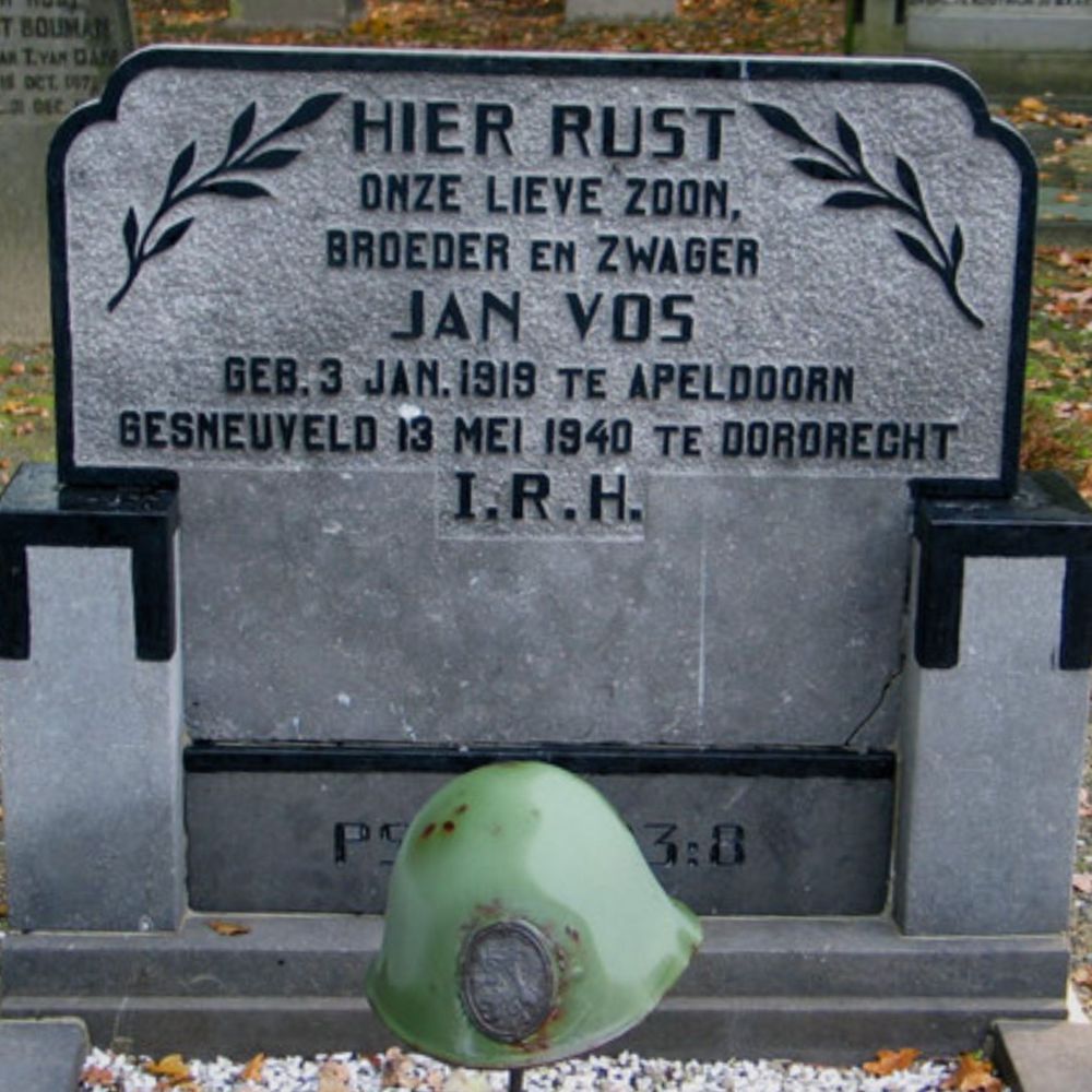 vos.j.2008.jpg