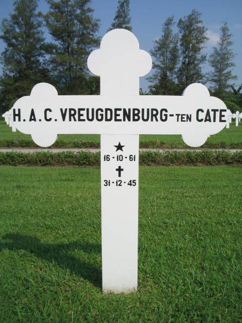 vreugdenburg ten cate.h.a.c.2004.jpg