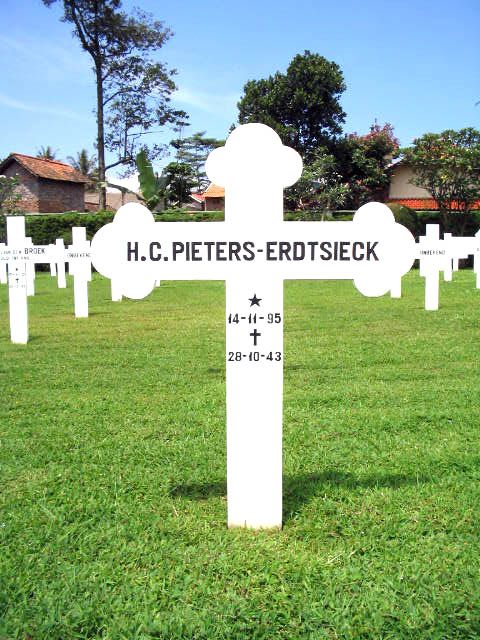 pieters.erosieck.h.c.2005.jpg