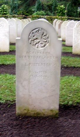 Pietersen L.jpg