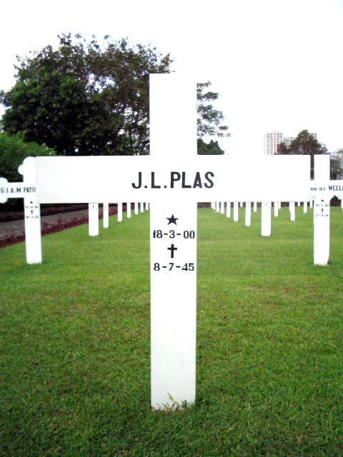 plas.j.l.2005.jpg