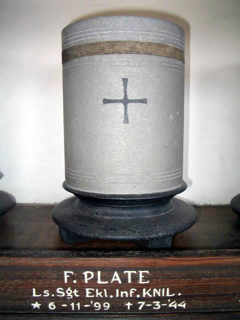 plate.f.2005.jpg