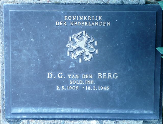 Berg.D.G.van.den.2008.jpg