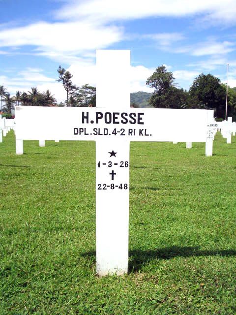 poesse.h.2005.jpg