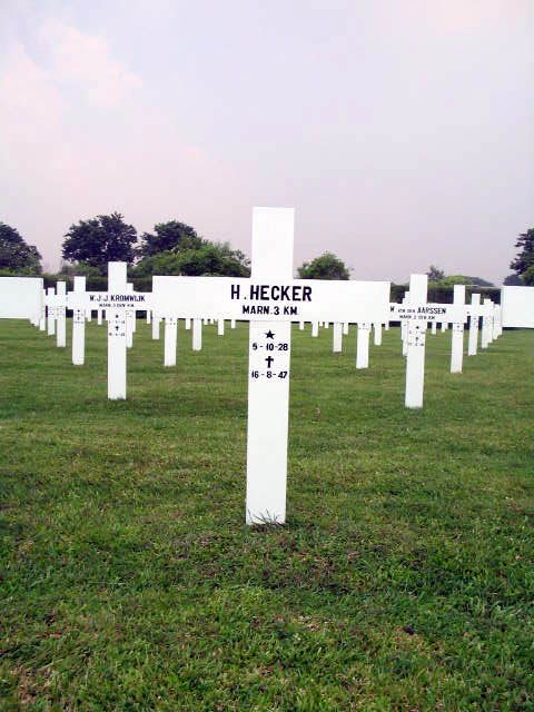 hecker.h.2005.jpg