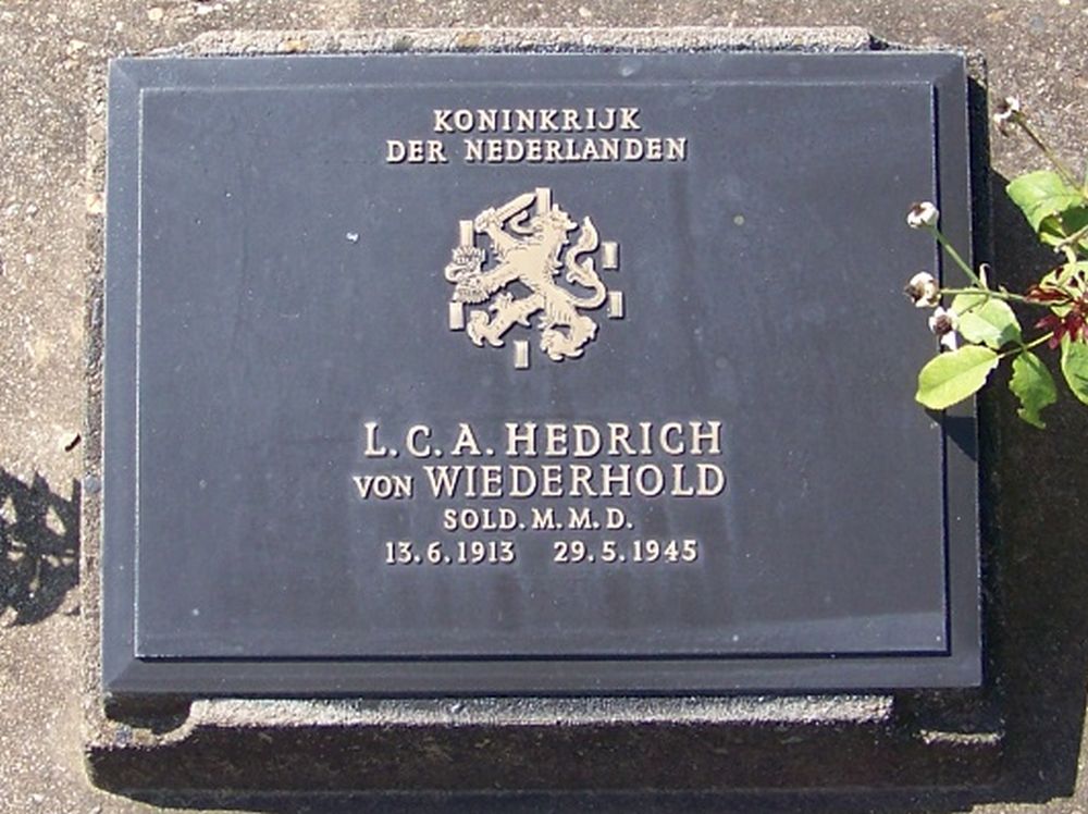 7. E. 14.JPG