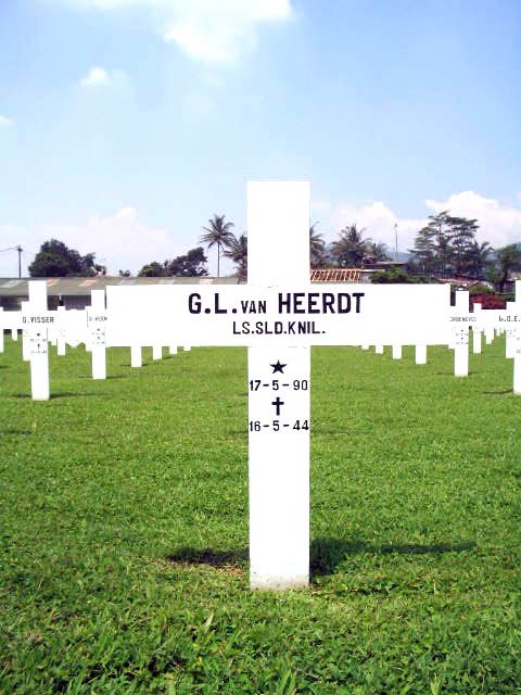 heerdt.van.g.l.2005.jpg