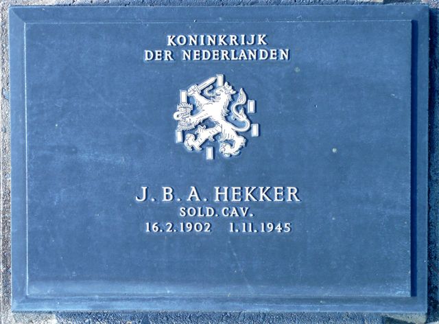 Hekker.J.B.A.2008.jpg
