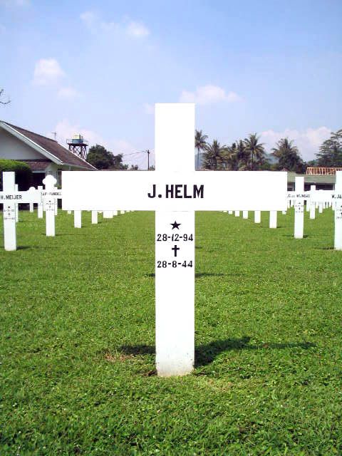 helm.j.2005.jpg