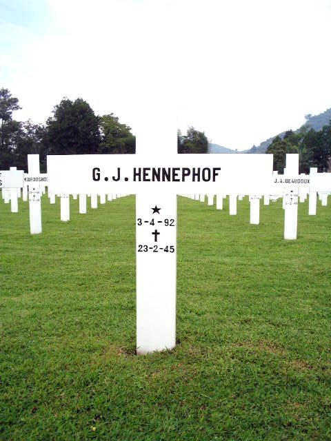 hennephof.g.j.2005.jpg