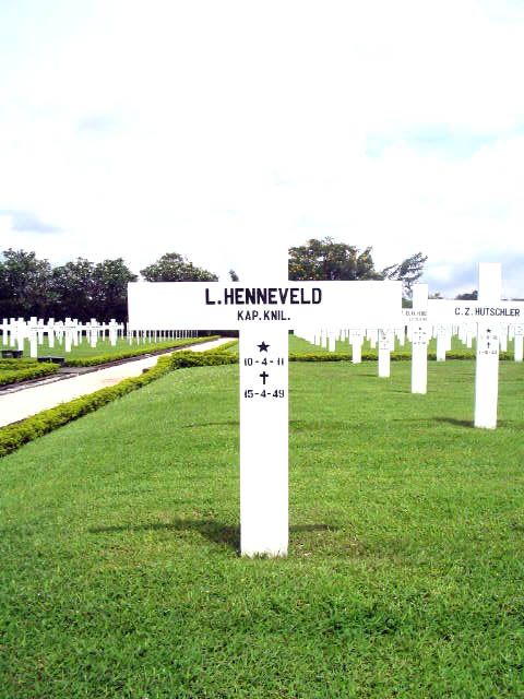 henneveld.l.2005.jpg