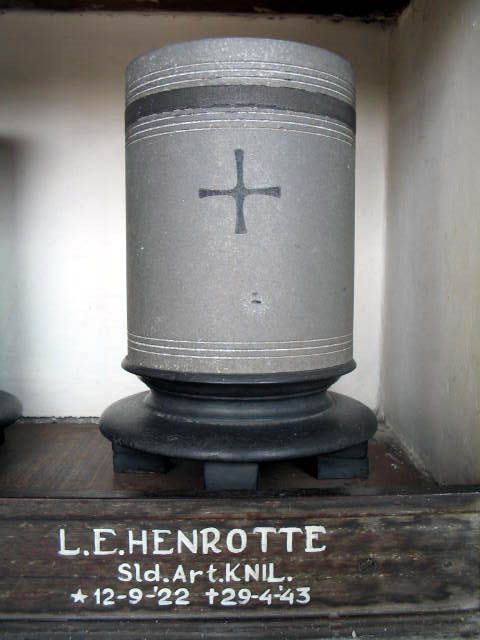 henrotte.l.e.2005.jpg