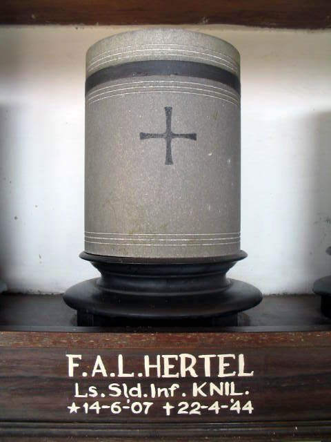 hertel.f.a.l.2005.jpg
