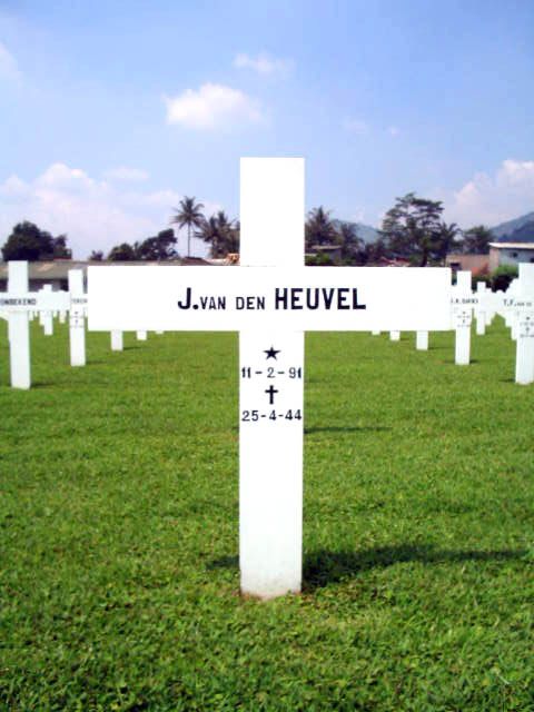 heuvel.v.den.j.2005.jpg