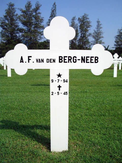 berg neeb den.a.f.2004.jpg