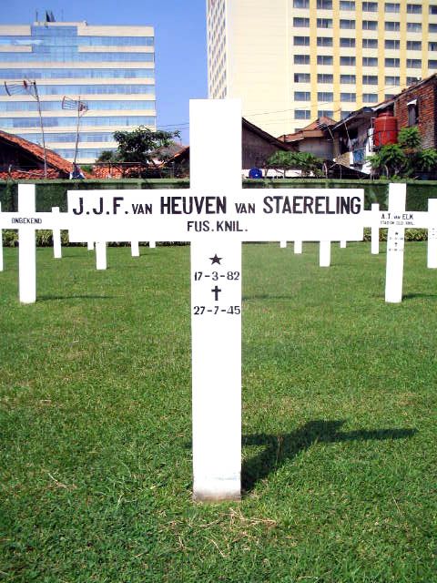 heuven.van.staereling.van.j.j.f.2005.jpg