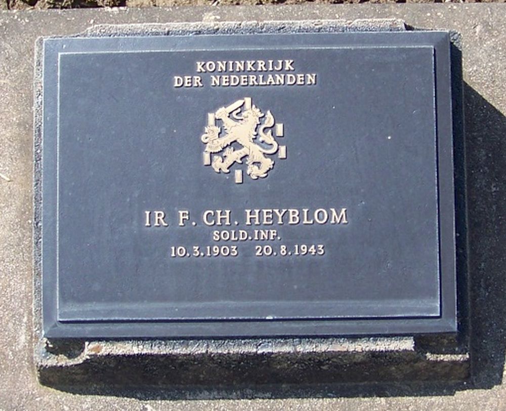 7. E. 46.JPG