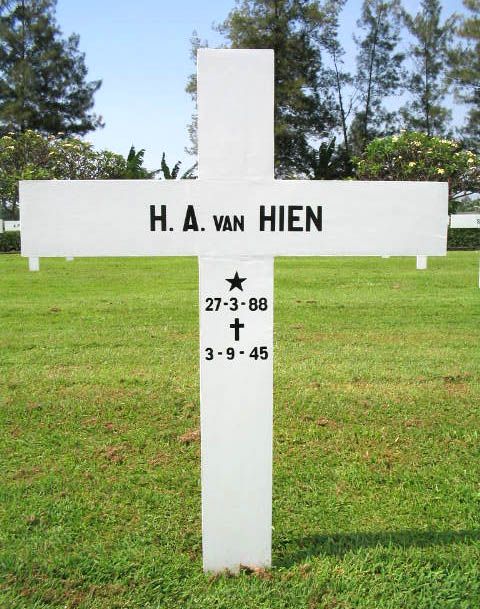 hien van h.a.2004.jpg