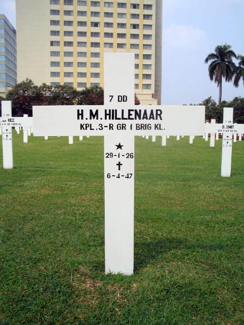 hillenaar.h.m.2005.jpg