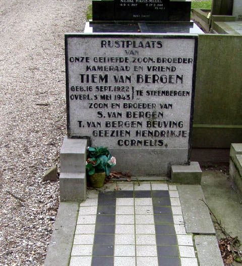 T.van Bergen .jpg