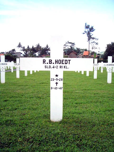 hoedt.r.b.2005.jpg