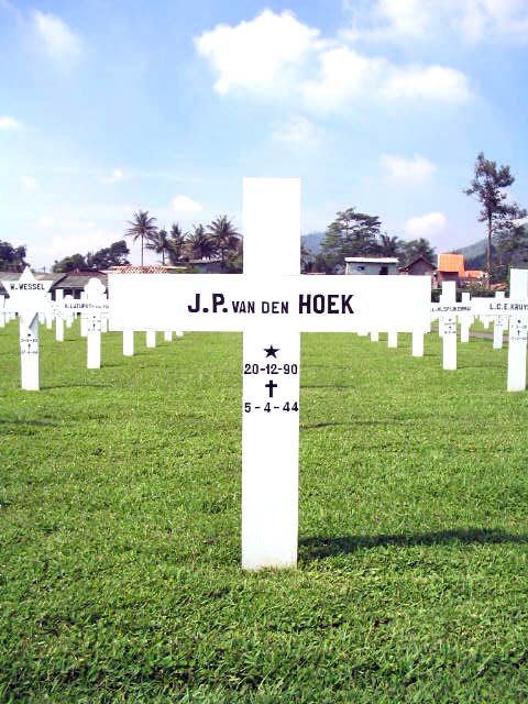 hoek.v.den.j.p.2005.jpg