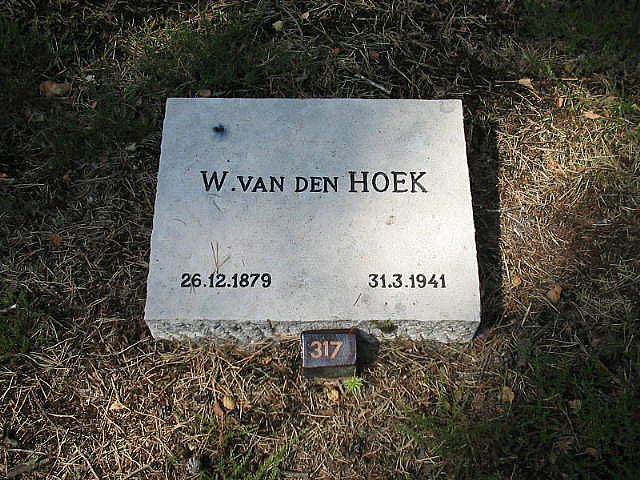 W.v.den Hoek.jpg
