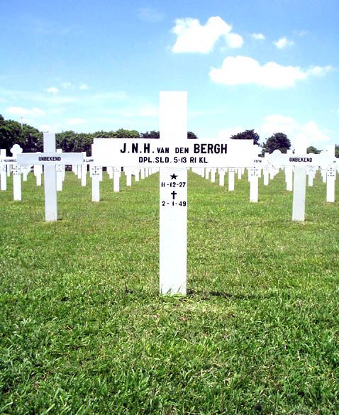bergh.v.den.j.n.h.2005.jpg.JPG