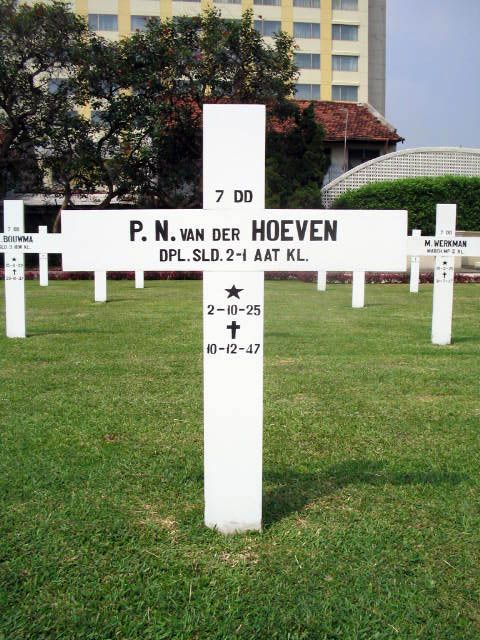 hoeven.v.der.p.n.2005.jpg