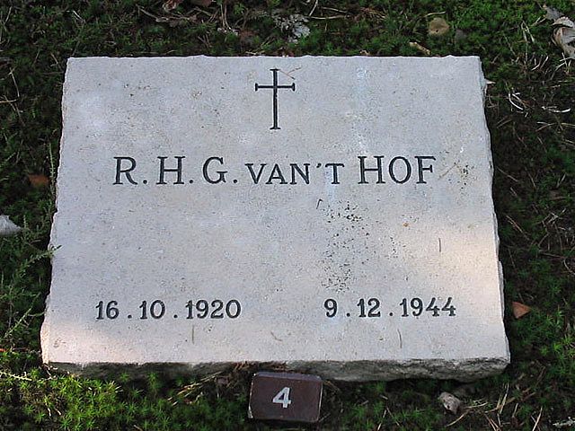 R.H.G.van t Hof.jpg