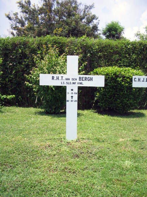 bergh.v.den.r.h.t.2005.jpg