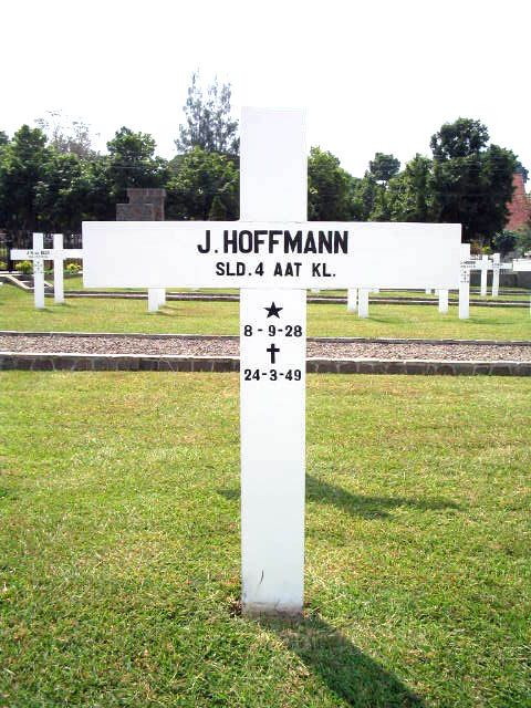 hoffmann.j.2004.jpg.JPG